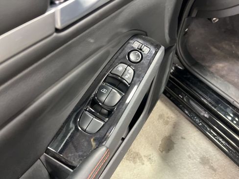 Used 2025 Nissan Altima 2.5 SR image 20