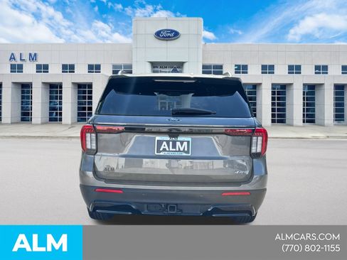 Used 2025 Ford Explorer ST-Line AWD/4WD image 8