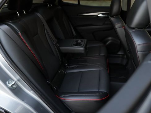 Used 2022 Buick Envision Essence w/ Sport Touring Package image 30