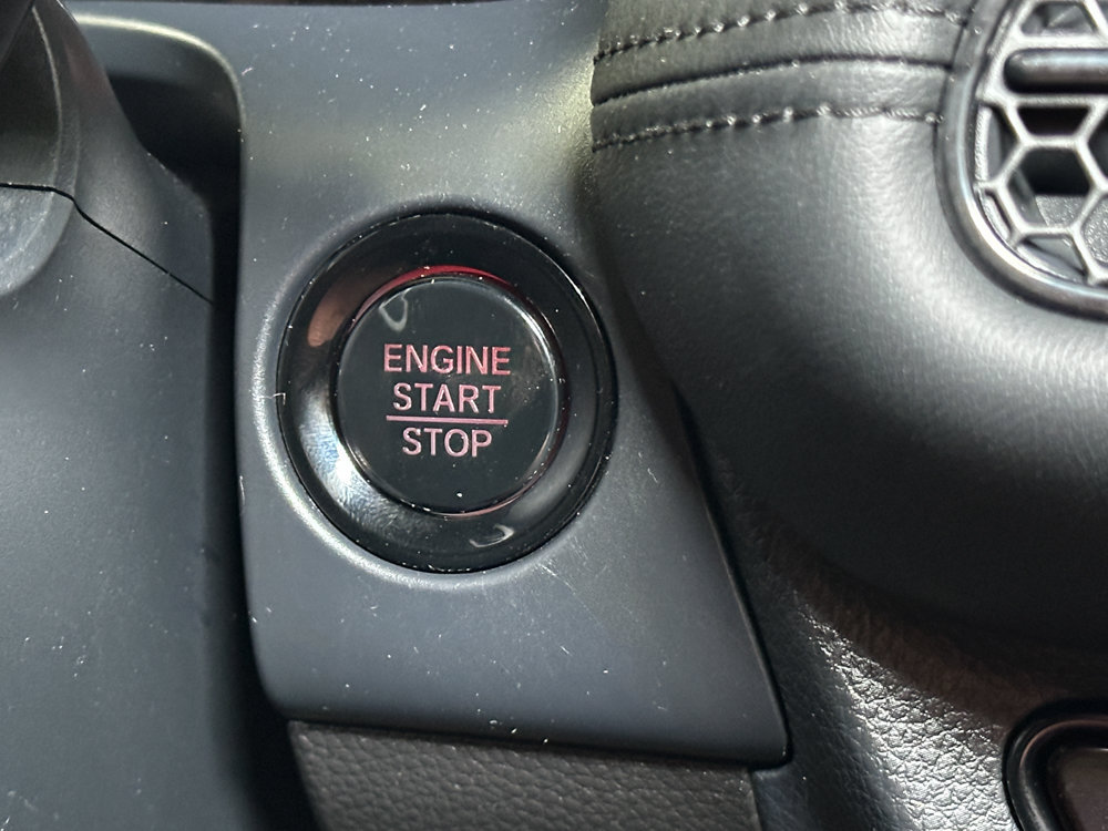 Used 2025 Honda HR-V LX image 28
