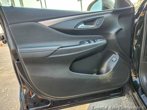 Used 2025 Buick Envista Avenir FWD image 17