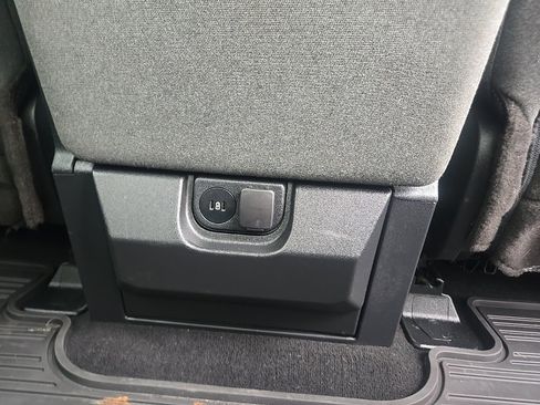 Used 2023 Ford F350 XLT w/ 360-Degree Camera Package image 38