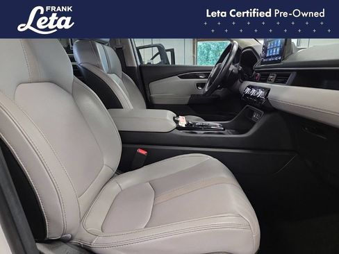 Used 2025 Honda Pilot EX-L image 19