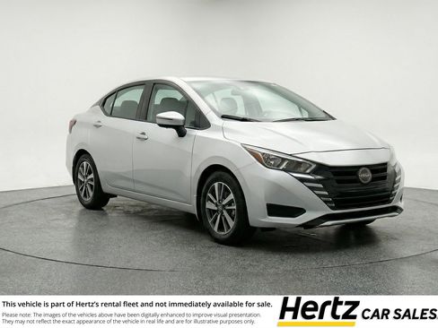 Used 2025 Nissan Versa SV image 1