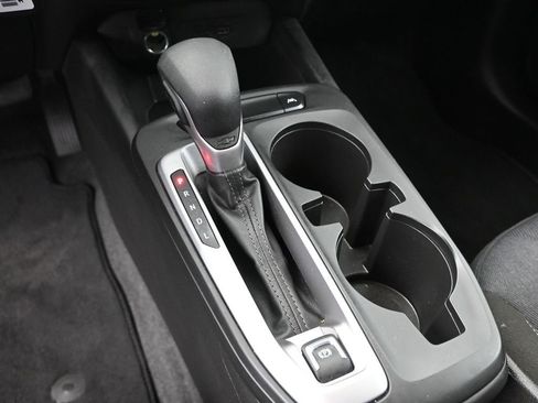 Used 2025 Chevrolet Trax LS image 29