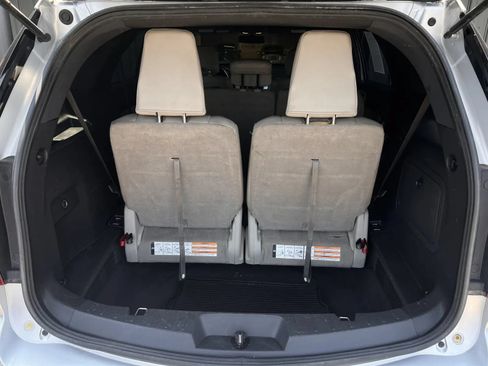 Used 2012 Ford Explorer XLT AWD/4WD image 18
