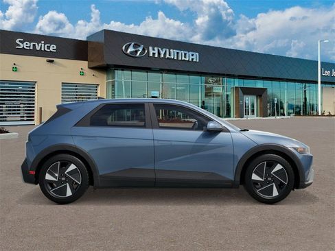 New 2026 Hyundai Ioniq 5 SEL image 7