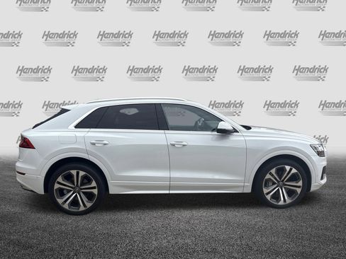 Used 2019 Audi Q8 Prestige w/ Luxury Package AWD/4WD image 11