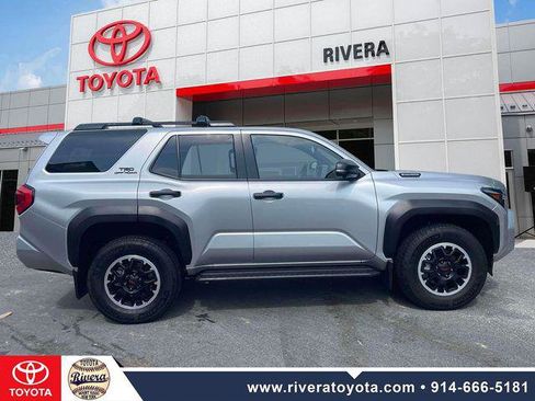 Certified 2025 Toyota 4Runner TRD Off-Road Premium w/ Tow Technology Package AWD/4WD image 6