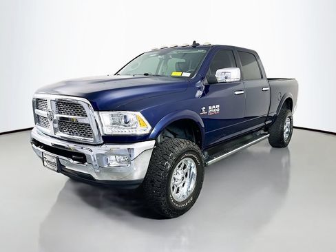 Used 2018 RAM 2500 Laramie w/ Convenience Group AWD/4WD image 3