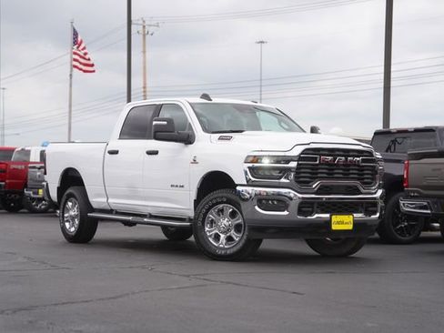 Used 2026 RAM 2500 Big Horn AWD/4WD image 2