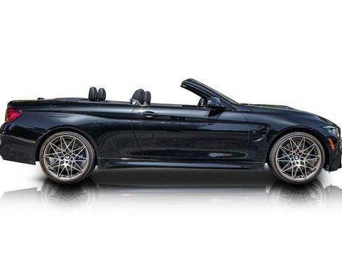 Used 2020 BMW M4 Convertible w/ Competition Package RWD image 2
