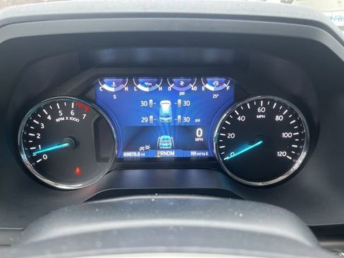 Used 2024 Ford Expedition XLT image 13