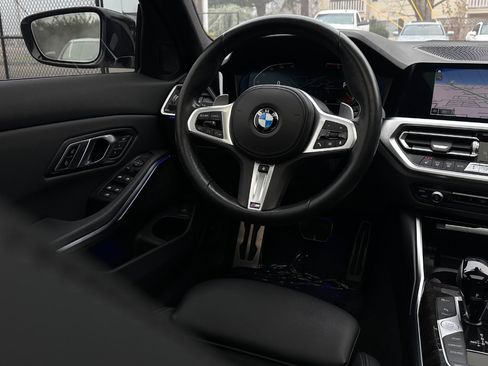 Used 2022 BMW 330i Sedan w/ M Sport Package image 20