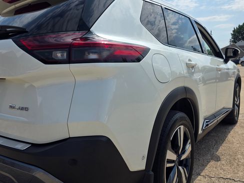 Used 2022 Nissan Rogue SL w/ SL Premium Package image 21