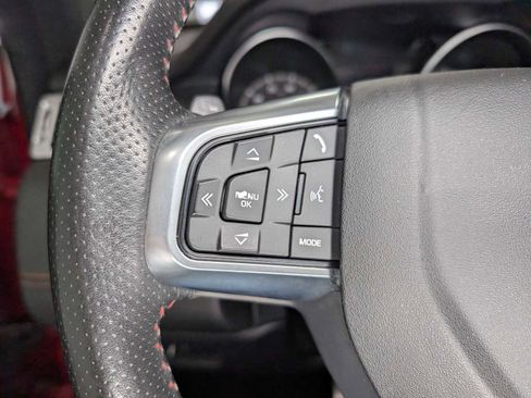 Used 2018 Land Rover Discovery Sport HSE image 34