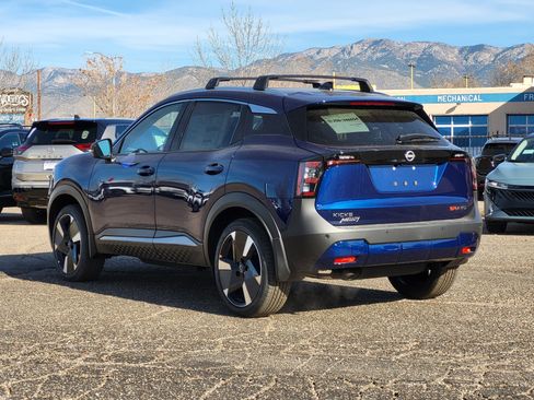 New 2026 Nissan Kicks SR image 4