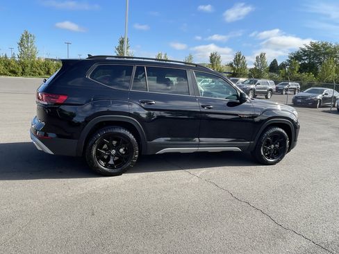 Used 2024 Volkswagen Atlas Peak Edition SE AWD/4WD image 6