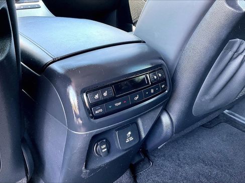 Used 2024 Hyundai Palisade SEL w/ Premium Package FWD image 10