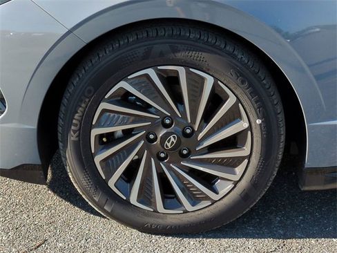 New 2025 Hyundai Sonata SEL image 11