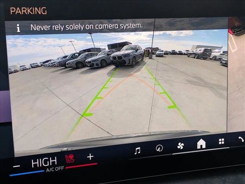 Used 2026 BMW X5 xDrive40i w/ Climate Comfort Package image 13