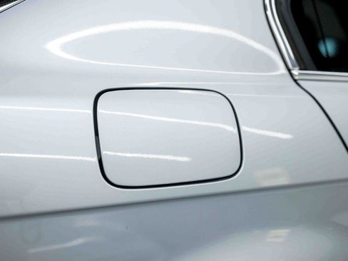 Used 1998 BMW 740iL image 24