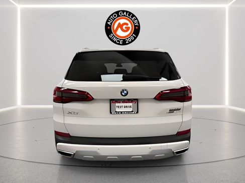 Used 2020 BMW X5 xDrive40i w/ Convenience Package AWD/4WD image 4
