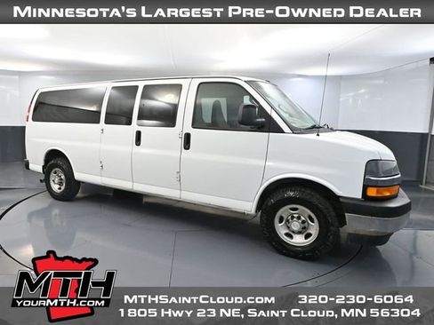 Used 2017 Chevrolet Express 3500 LT w/ LT Preferred Equipment Group image 1