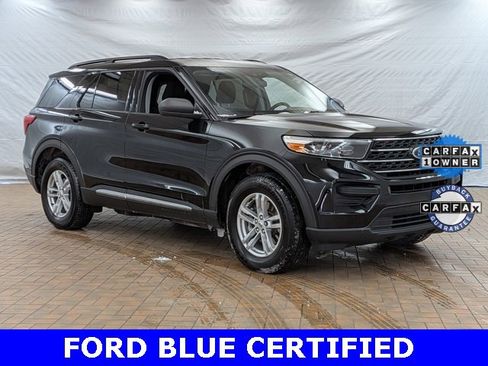 Certified 2022 Ford Explorer XLT image 1
