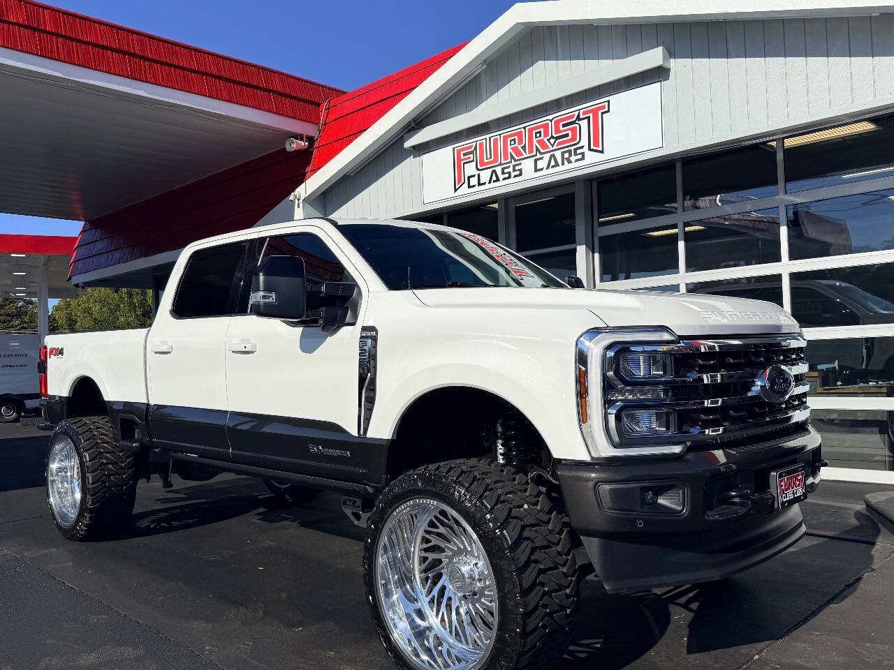 Used 2025 Ford F250 King Ranch w/ FX4 Off-Road Package AWD/4WD image 18