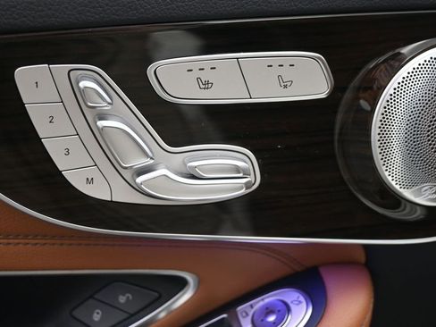 Used 2022 Mercedes-Benz C 300 Coupe image 5