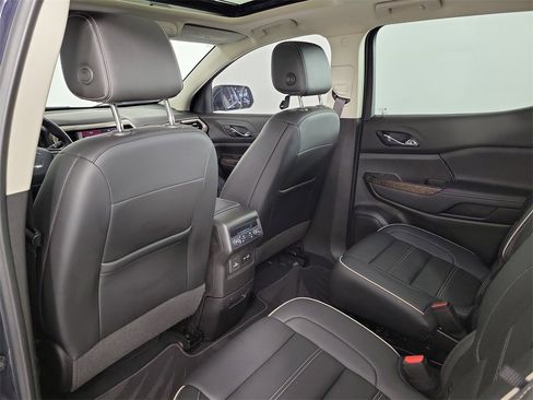 Used 2022 GMC Acadia Denali w/ Denali Ultimate Package image 11