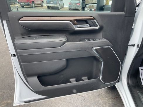 Used 2025 Chevrolet Silverado 2500 LT w/ Convenience Package image 20