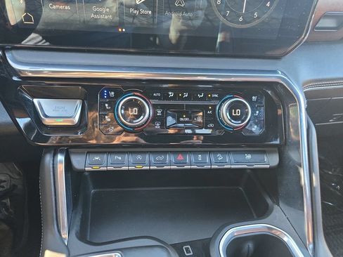 Used 2024 GMC Sierra 1500 Denali Ultimate AWD/4WD image 30