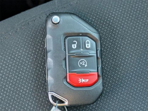 Used 2020 Jeep Gladiator Sport w/ Quick Order Package 24S image 26