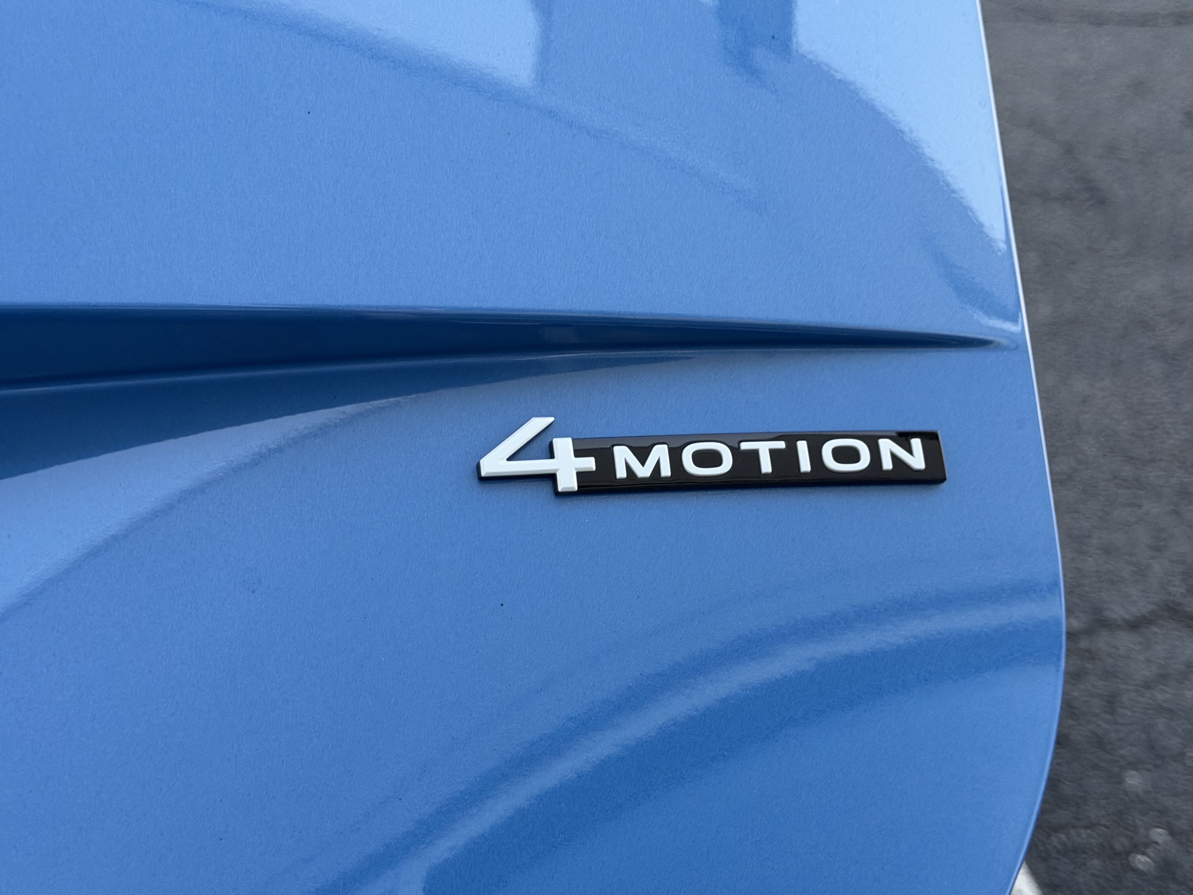 Used 2025 Volkswagen ID. Buzz 1st Edition AWD/4WD image 41