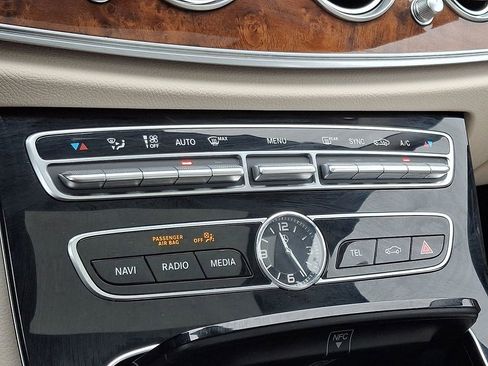 Used 2017 Mercedes-Benz E 300 4MATIC image 16