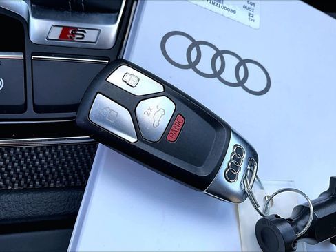 Used 2022 Audi SQ5 Premium image 14