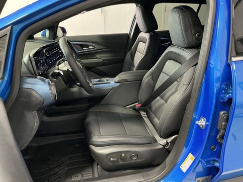 New 2026 Chevrolet Equinox EV LT image 21