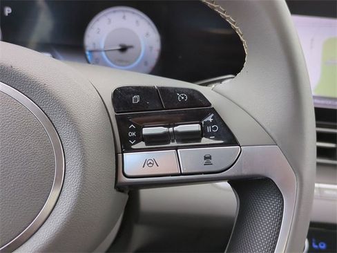 Certified 2023 Hyundai Elantra SEL w/ Convenience Package image 22