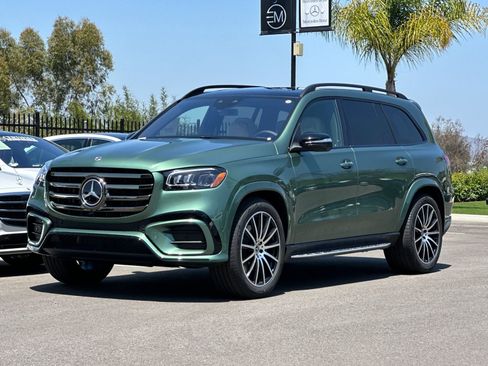 New 2026 Mercedes-Benz GLS 580 4MATIC image 7