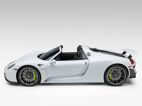 Used 2015 Porsche 918 Spyder AWD/4WD image 5