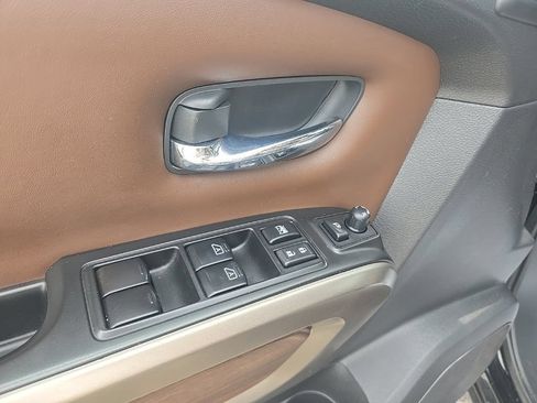 Used 2023 Nissan Titan Platinum Reserve w/ Moonroof Package AWD/4WD image 13