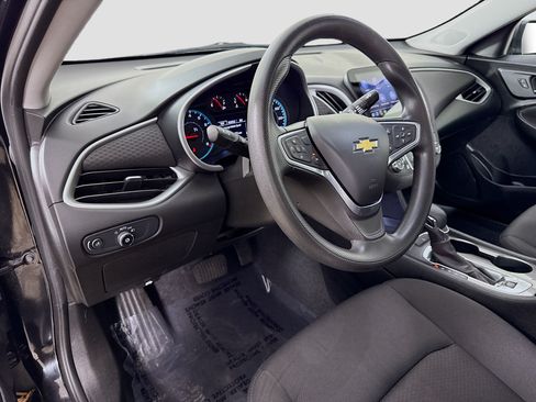 Used 2023 Chevrolet Malibu LS FWD image 11