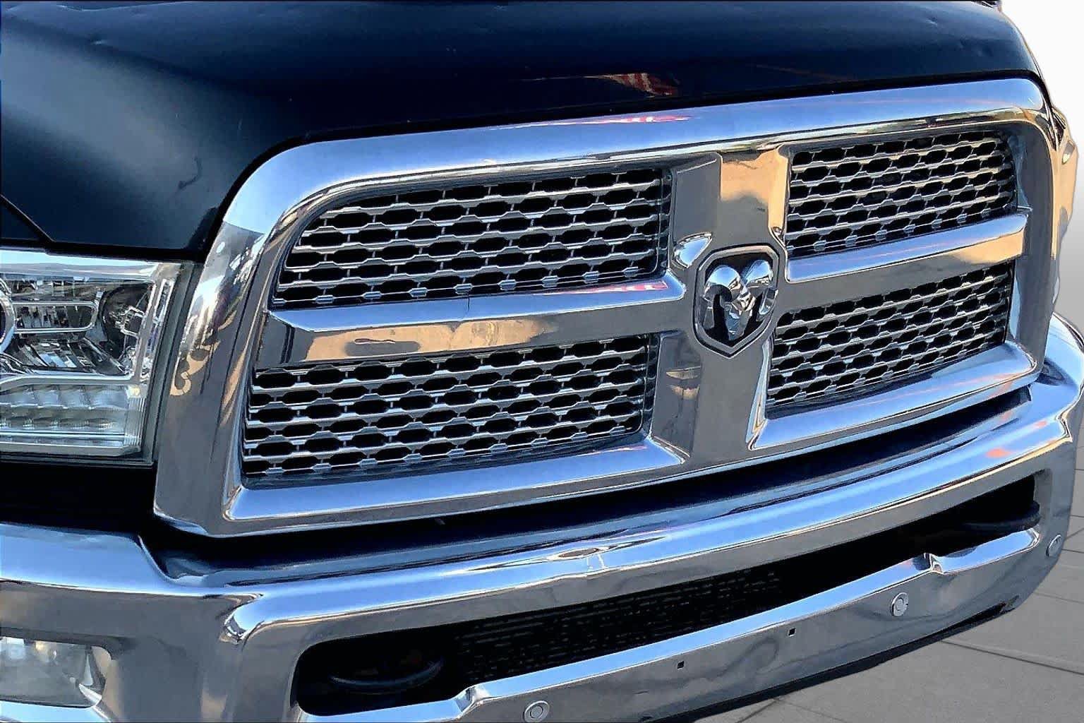 Used 2016 RAM 3500 Laramie AWD/4WD image 27