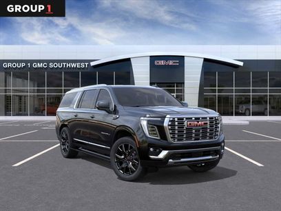 New 2026 GMC Yukon XL Denali w/ Sun & Power Step Package