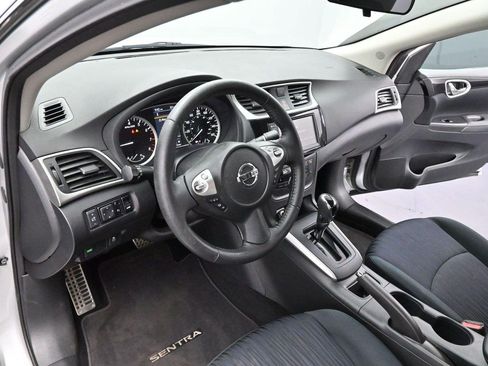 Used 2019 Nissan Sentra SV FWD image 12