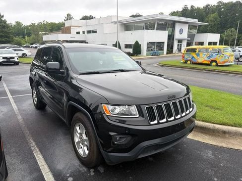 Used 2015 Jeep Grand Cherokee Laredo w/ Quick Order Package 23E RWD image 3