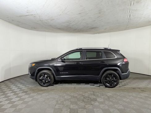 Used 2019 Jeep Cherokee Limited image 3