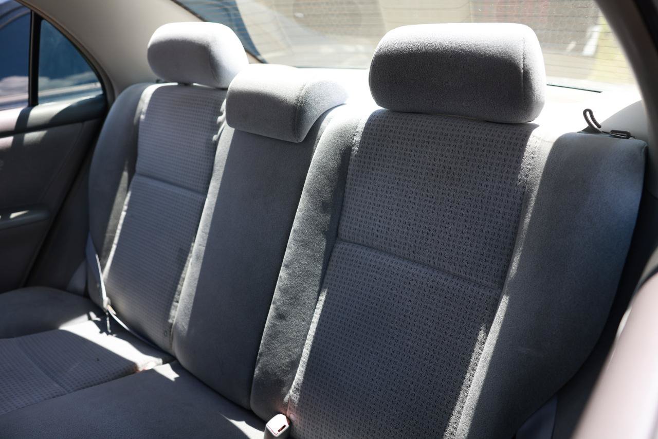 Used 2006 Toyota Corolla CE w/ Upgrade Pkg FWD image 8